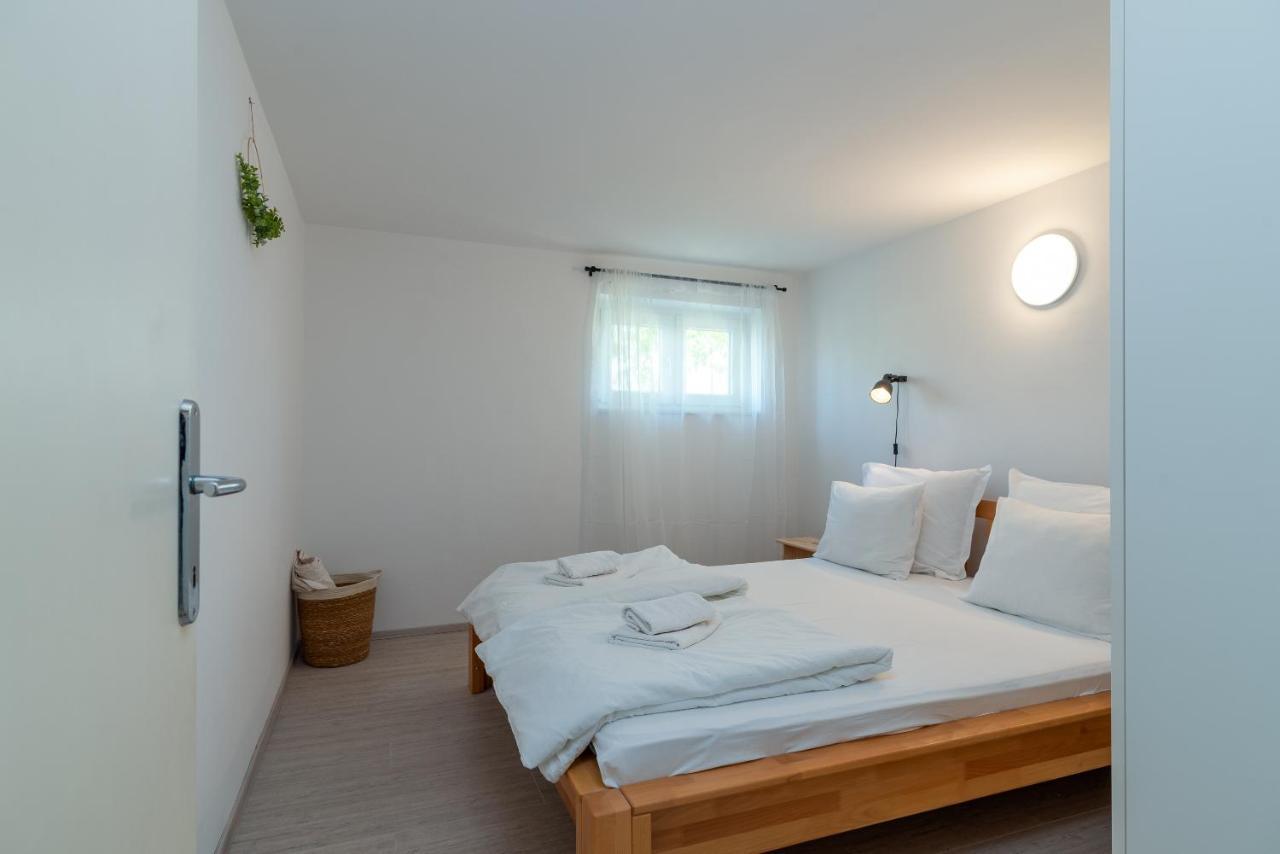 Apartment Hrabar Longo Trogir Exterior foto